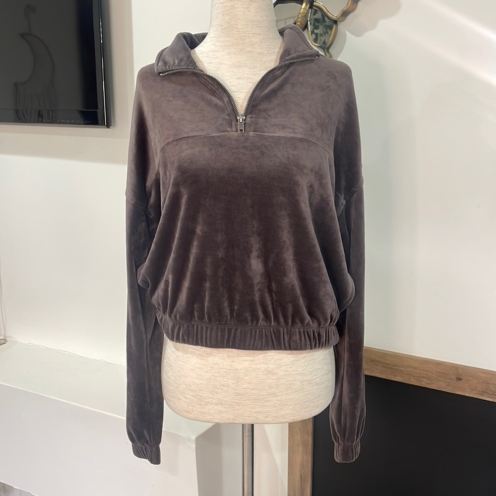 COZIE by PINK ROSE Small Velour Quarter Zip Pullover